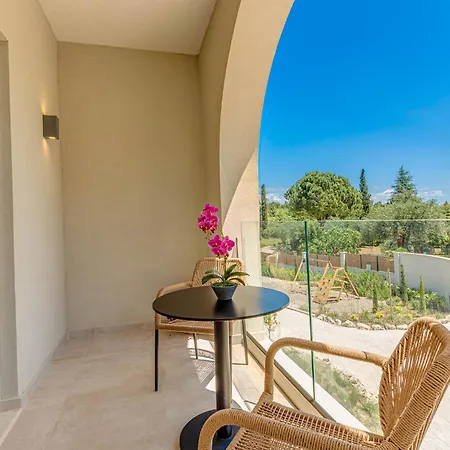 Luxury Rika Corfu- 5 Bedrooms With Pool * Gouvia