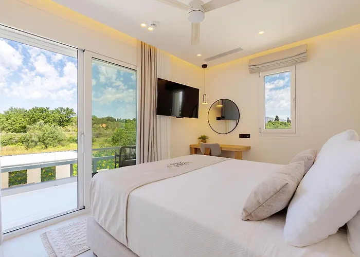 וילה Luxury Rika Corfu- 5 Bedrooms With Pool גאוביה