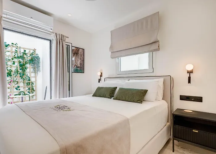 Luxury Rika Corfu- 5 Bedrooms With Pool וילה גאוביה