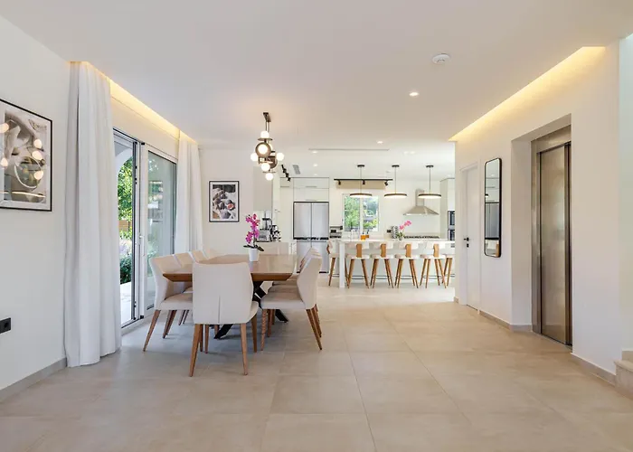 Luxury Rika Corfu- 5 Bedrooms With Pool *