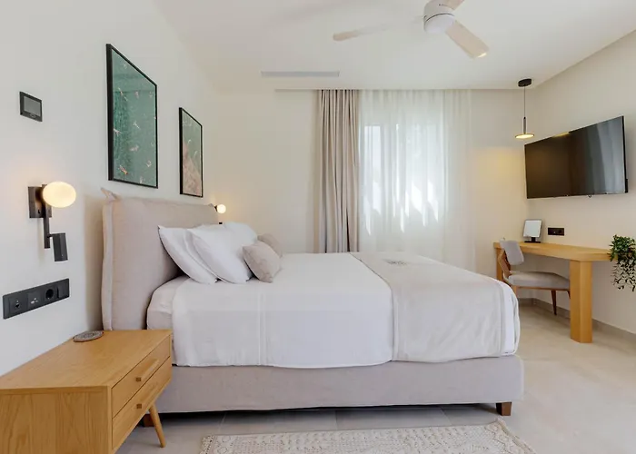Luxury Rika Corfu- 5 Bedrooms With Pool וילה