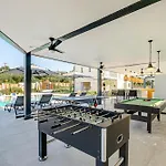 Luxury Rika Corfu- 5 Bedrooms With Pool ゴウヴィア