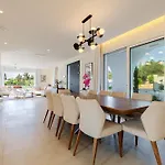 Luxury Rika Corfu- 5 Bedrooms With Pool Villa