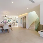 Villa Luxury Rika Corfu- 5 Bedrooms With Pool