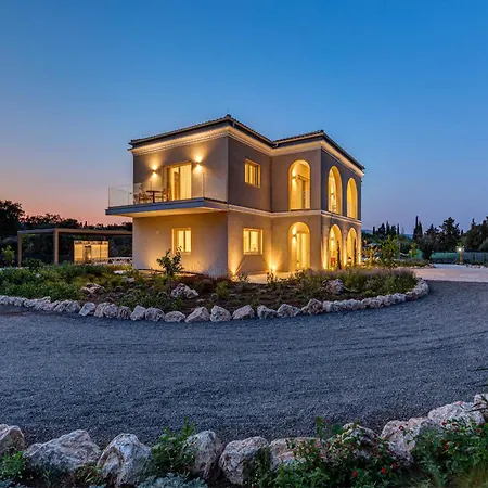 Luxury Rika Corfu- 5 Bedrooms With Pool