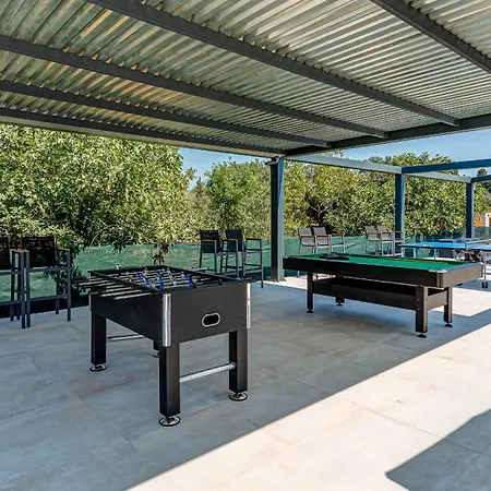 Luxury Rika Corfu- 5 Bedrooms With Pool