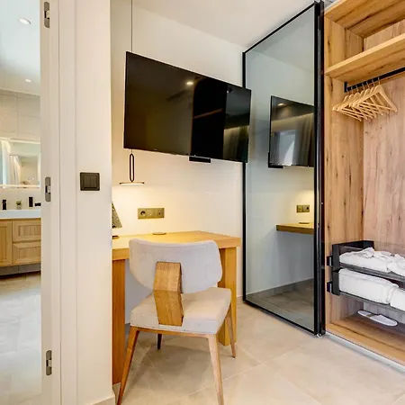 빌라 Luxury Rika Corfu- 5 Bedrooms With Pool