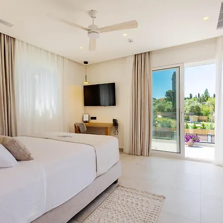 빌라 Luxury Rika Corfu- 5 Bedrooms With Pool *