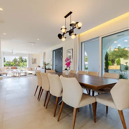 Luxury Rika Corfu- 5 Bedrooms With Pool 빌라