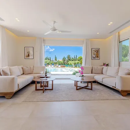 Luxury Rika Corfu- 5 Bedrooms With Pool 빌라