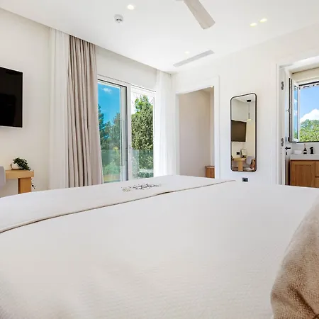 Luxury Rika Corfu- 5 Bedrooms With Pool *