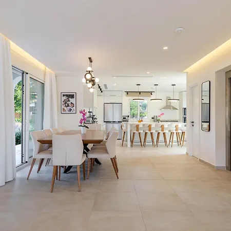 Luxury Rika Corfu- 5 Bedrooms With Pool *