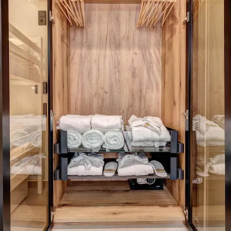 וילה Luxury Rika Corfu- 5 Bedrooms With Pool גאוביה