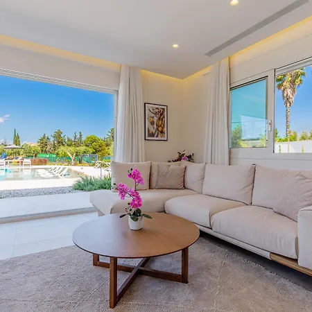 Βίλα Luxury Rika Corfu- 5 Bedrooms With Pool *
