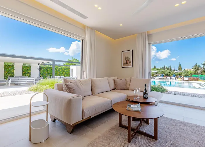 Luxury Rika Corfu- 5 Bedrooms With Pool Villa