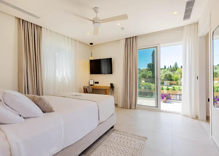 Villa Luxury Rika Corfu- 5 Bedrooms With Pool *