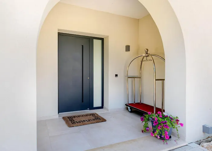 Villa Luxury Rika Corfu- 5 Bedrooms With Pool Gouvia
