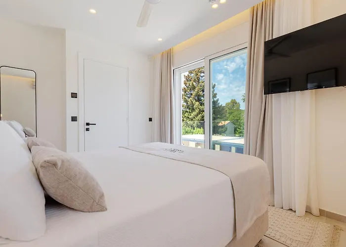 Luxury Rika Corfu- 5 Bedrooms With Pool Villa Gouvia
